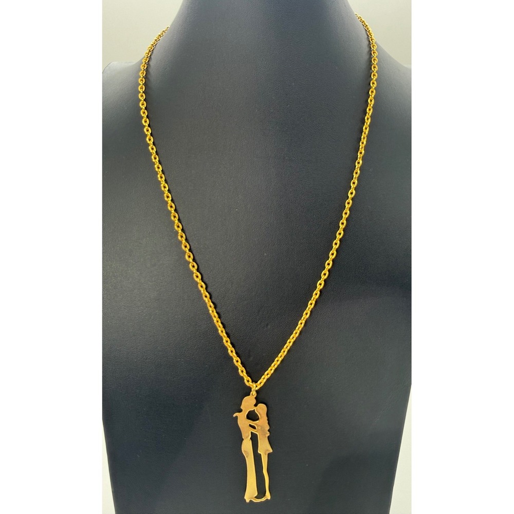 Gold Tone Retro Romantic‎ Kissing Couple Silhouette Pendant Long Necklace Gift